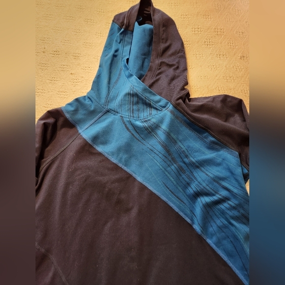 Womens Mountain Hardwear Hooded Top Size Small - Picture 3 of 6